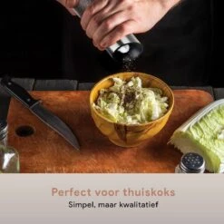 DODANA Premium Peper - & Zoutmolen Elektrisch - 1 Stuk - Pepermolen - Zoutmolen - Oplaadbaar - USB - Elektrische Pepermolen - RVS - Zwaartekracht Functie - LED Lamp - Nl Handleiding - Incl Borsteltje -Woninginrichtingseries Winkel 1200x1200 134