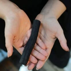 Black + Blum Binchotan Active Charcoal For Eau Good Water Bottles 4-pack -Woninginrichtingseries Winkel 1200x1200 207