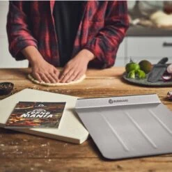 Burnhard Pizzasteen 38 X 30 X 1,5 Cm + Pizzaschep -Woninginrichtingseries Winkel 1200x1200 542