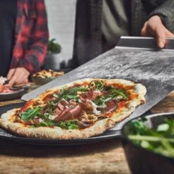 Burnhard Pizzasteen 38 X 30 X 1,5 Cm + Pizzaschep -Woninginrichtingseries Winkel 1200x1200 546