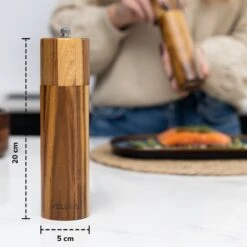 Deleca Luxe Peper En Zoutmolen Set - Zout / Pepermolen - Handmatig - Met Navul Lepel & Geschenkdoos - Acacia Hout - Rond -Woninginrichtingseries Winkel 1200x1200 632