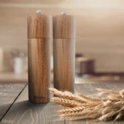 Dieux® - Peper En Zoutmolen Set - Cilinder Vorm - 22CM - Zout Peper Kruiden - 2 Stuks - Acacia Hout - Instelbare Maalgraad - Duurzaam - Luxe Kwaliteit - Hervulbaar - Pepermolen - Zoutmolen - BBQ Accesoires - Pasen -Woninginrichtingseries Winkel 1200x1200 647