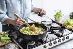 GreenPan Memphis Hapjespan 28cm - Zwart - Inductie - PFAS-vrij 35 GreenPan Memphis Hapjespan 28cm - Zwart - Inductie - PFAS-vrij -Woninginrichtingseries Winkel 1200x800 43