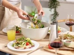 Joseph Joseph - Uno Saladeschaal - Met Saladebestek -Woninginrichtingseries Winkel 1200x899 4