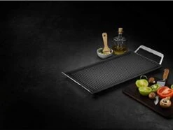 AEG MASTERY COLLECTION Plancha A9HL33 - Grillplaat - Gegoten Aluminium - 22 X 43 Cm 15 AEG MASTERY COLLECTION Plancha A9HL33 - Grillplaat - Gegoten Aluminium - 22 X 43 Cm -Woninginrichtingseries Winkel 1200x902 1