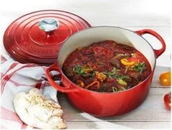 Le Creuset Signature Braadpan - 4,2 L - 24 Cm - Kersenrood 27 Le Creuset Signature Braadpan - 4,2 L - 24 Cm - Kersenrood -Woninginrichtingseries Winkel 1200x909 2
